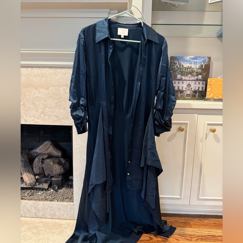 Beautiful Navy Cinq à Sept dress! - Picture 2 of 2